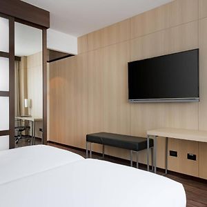 Habitación Estándar con 2 Camas Individuales